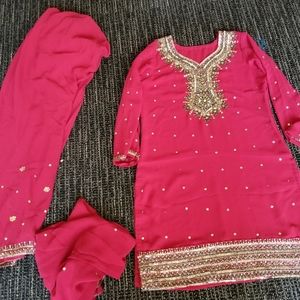 Indian Pakistani dress salwar Kameez Patiala